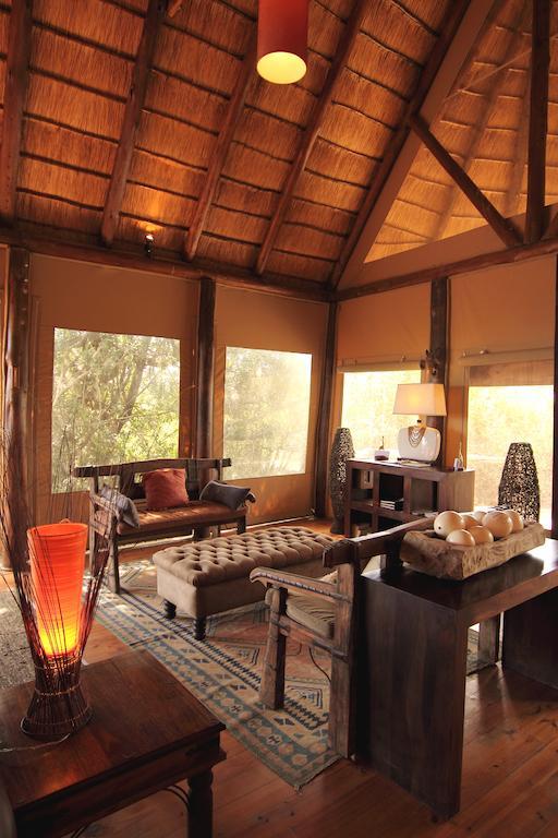 Bush Lodge - Amakhala viltreservat Exteriör bild